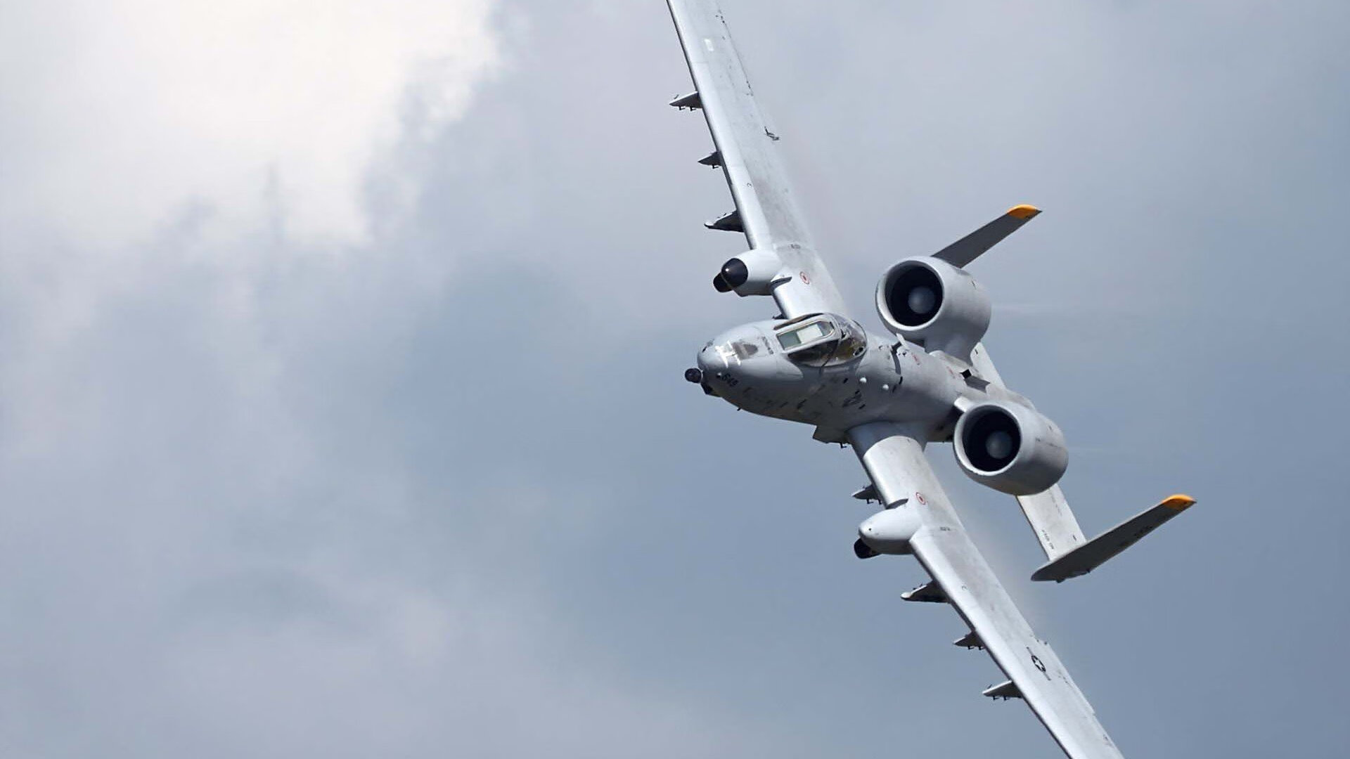 国家队增加高强度对抗课提升身体抗压适应能力，提高对抗能力和水平