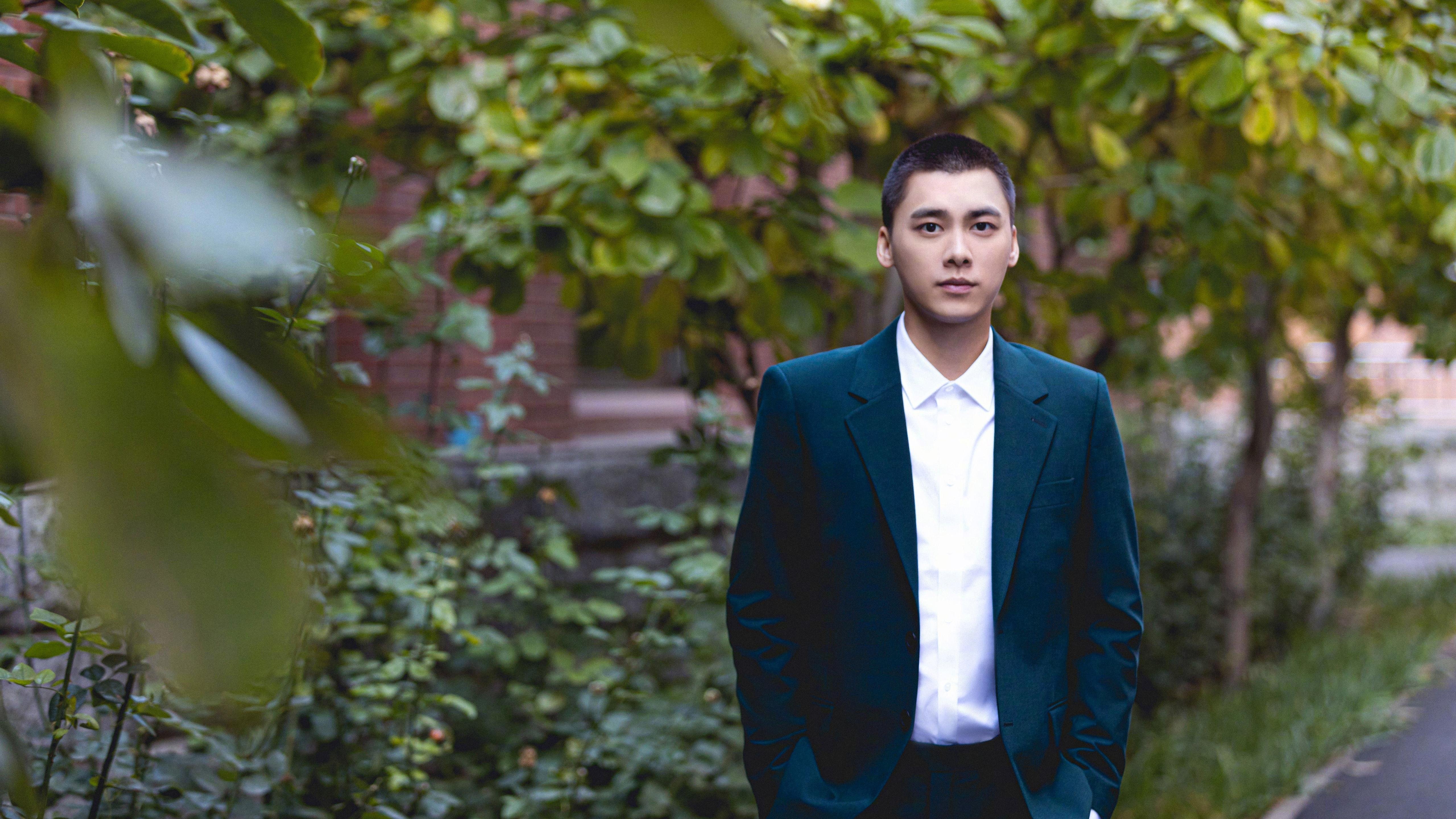 英超激战不断：精彩场面引爆全场观众！，英超集锦视频